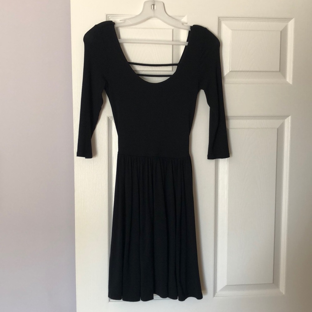 Casual Cutout Back Black Dress